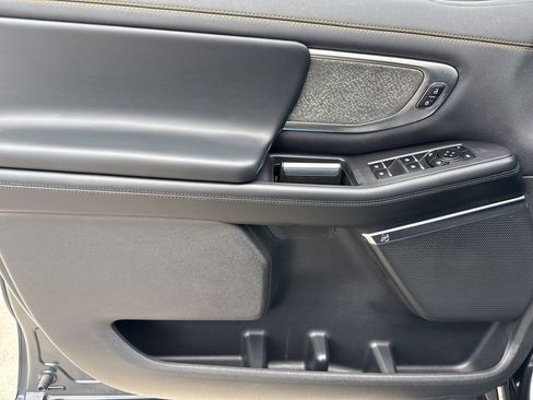 Used 2025 Ford Expedition Tremor image 11