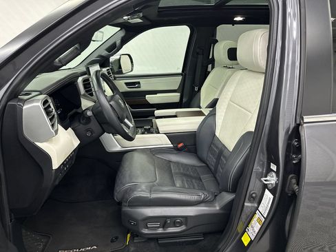 Used 2024 Toyota Sequoia Capstone AWD/4WD image 9
