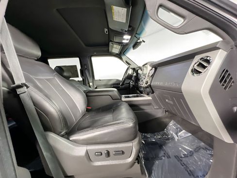 Used 2014 Ford F350 Lariat w/ Camper Package AWD/4WD image 30