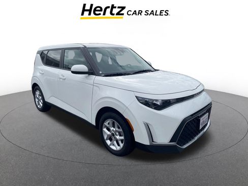 Used 2025 Kia Soul LX w/ LX Technology Package image 1