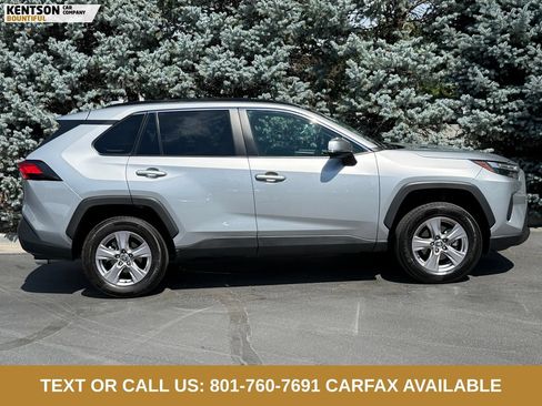 Used 2025 Toyota RAV4 XLE AWD/4WD image 10