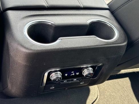 Certified 2024 GMC Yukon SLT image 21