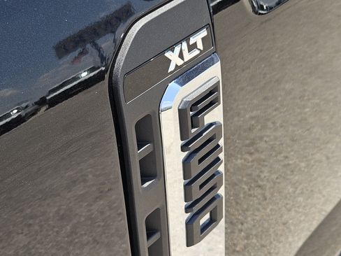 Used 2026 Ford F250 XLT RWD image 12