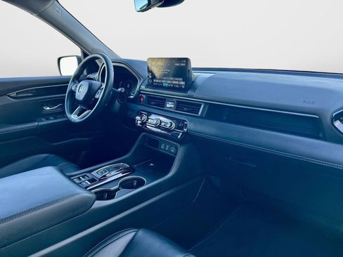 Certified 2023 Honda Pilot Touring image 31