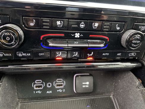 Used 2022 Jeep Grand Cherokee L Limited w/ Luxury Tech Group II image 13