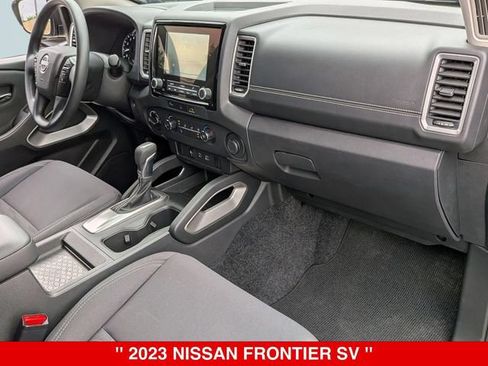 Certified 2023 Nissan Frontier SV w/ Technology Package AWD/4WD image 38