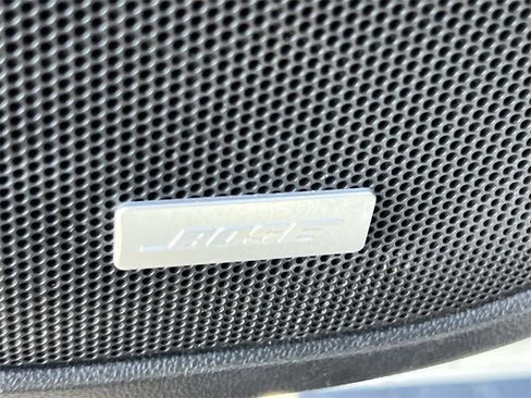 Certified 2023 GMC Acadia SLE w/ Driver Convenience Package image 17