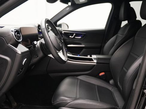 Used 2024 Mercedes-Benz GLC 300 4MATIC image 21