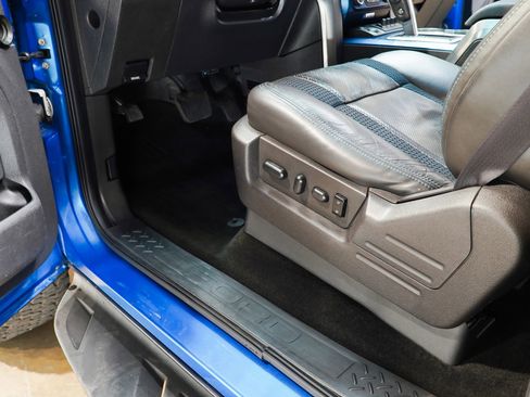 Used 2014 Ford F150 Raptor w/ Equipment Group 801A Luxury AWD/4WD image 34