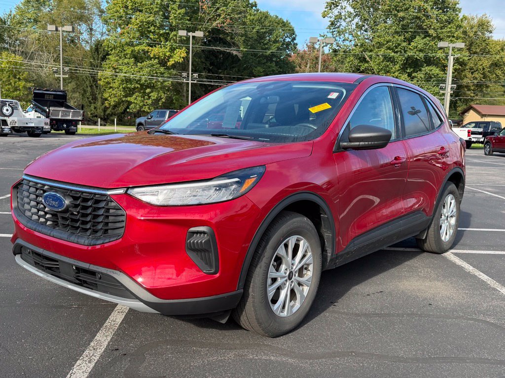 Certified 2023 Ford Escape Active AWD/4WD image 3