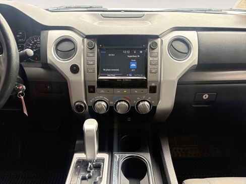 Used 2018 Toyota Tundra SR5 w/ SR5 Upgrade Package image 6