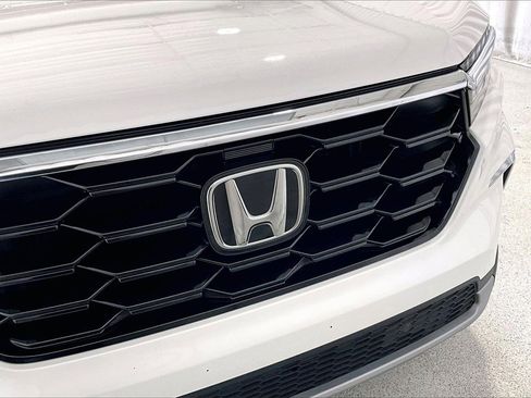 Used 2024 Honda Pilot Touring image 30