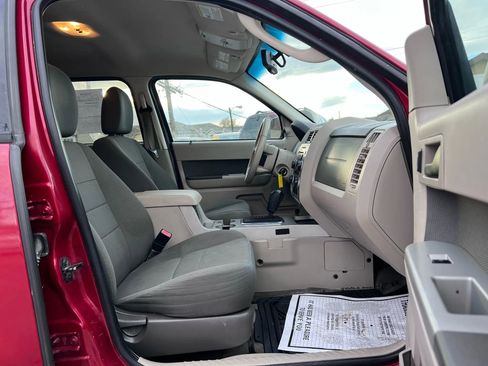 Used 2010 Ford Escape XLT image 18