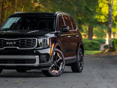 Used 2023 Kia Telluride S w/ S Sunroof Package AWD/4WD image 28