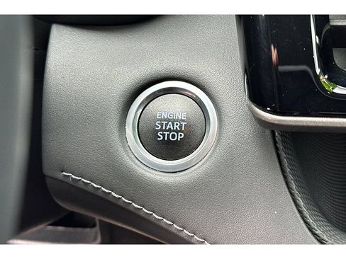 Used 2021 Toyota Highlander Limited AWD/4WD image 28