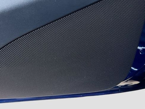 Used 2024 Tesla Model Y Long Range AWD/4WD image 18