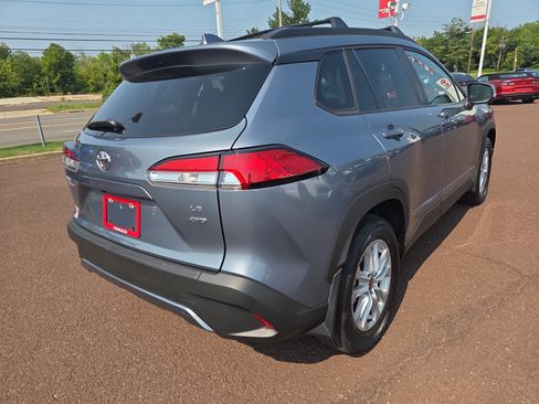 Certified 2023 Toyota Corolla Cross LE AWD/4WD image 3