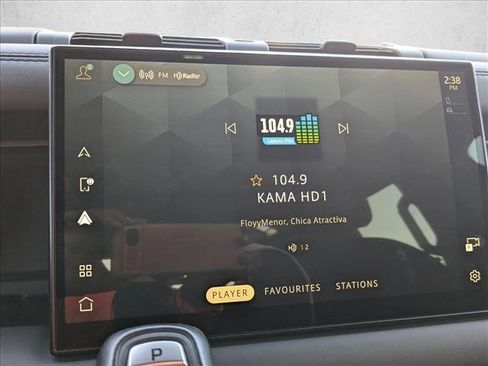 Used 2023 Land Rover Defender 110 V8 image 13