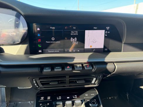 Used 2023 Porsche 911 Carrera image 15