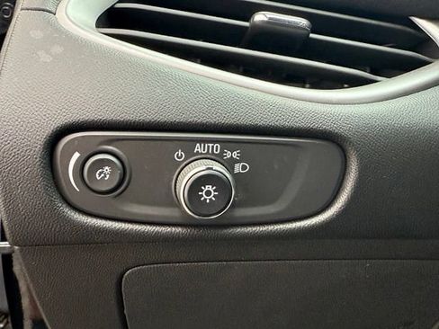 Used 2021 Chevrolet Malibu LS FWD image 22