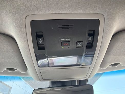 Used 2019 Lexus RX 450h AWD w/ Luxury Package image 11