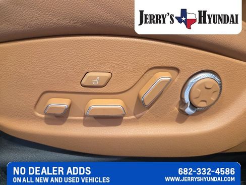 Used 2025 Genesis GV80 2.5T Prestige AWD/4WD image 9