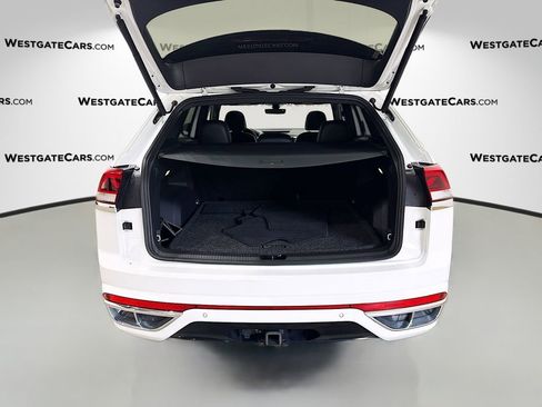 Used 2022 Volkswagen Atlas Cross Sport SEL R-Line image 13