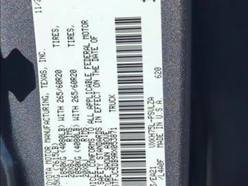 Used 2024 Toyota Tundra Limited image 29