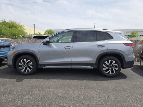 New 2026 Volkswagen Tiguan S FWD image 2