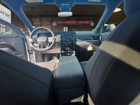 New 2026 GMC Terrain Elevation image 16