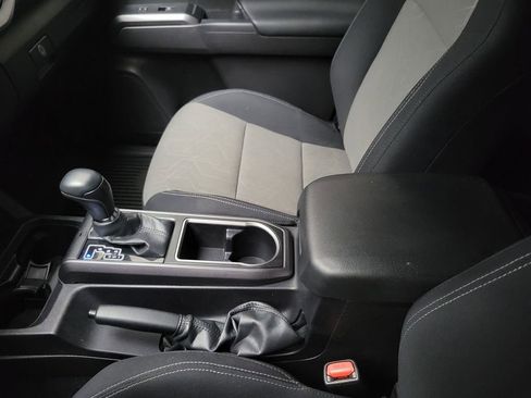 Used 2023 Toyota Tacoma TRD Off-Road image 27