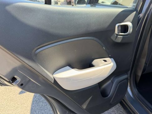 Certified 2023 Hyundai Venue SEL w/ Cargo Package FWD image 13