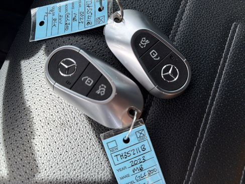 Certified 2023 Mercedes-Benz GLC 300 4MATIC image 38