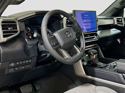 New 2026 Toyota Tundra SR5 image 7