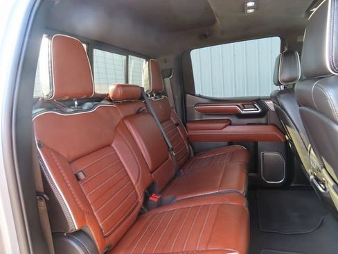 Used 2024 GMC Sierra 1500 Denali Ultimate AWD/4WD image 31