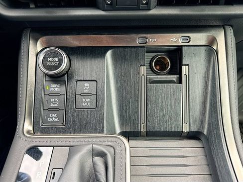 Used 2024 Lexus GX 550 AWD/4WD image 30