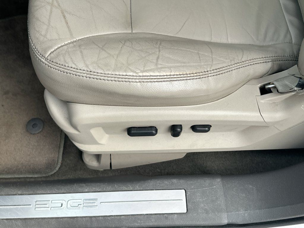 Used 2013 Ford Edge Limited FWD image 9