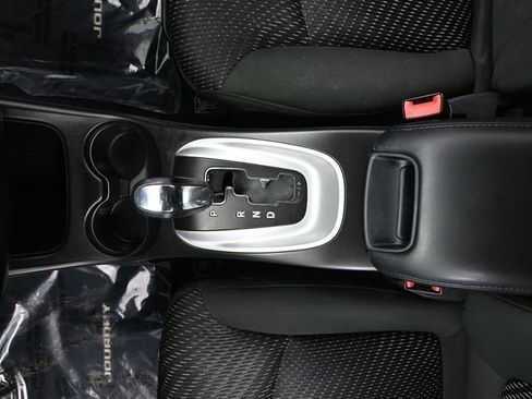 Used 2011 Dodge Journey Mainstreet w/ Safe & Sound Group image 32