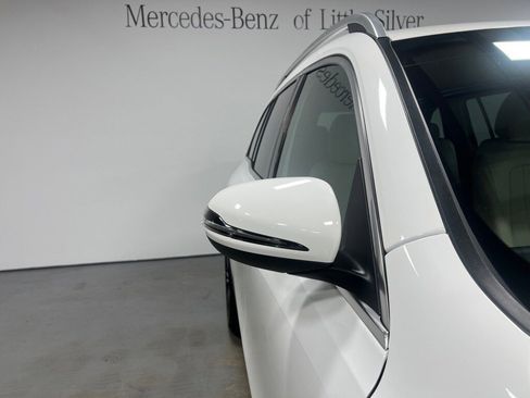 Used 2025 Mercedes-Benz GLB 250 4MATIC image 12