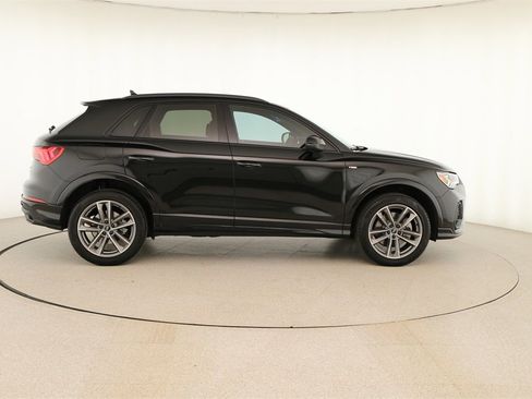 Certified 2024 Audi Q3 2.0T Premium Plus image 8