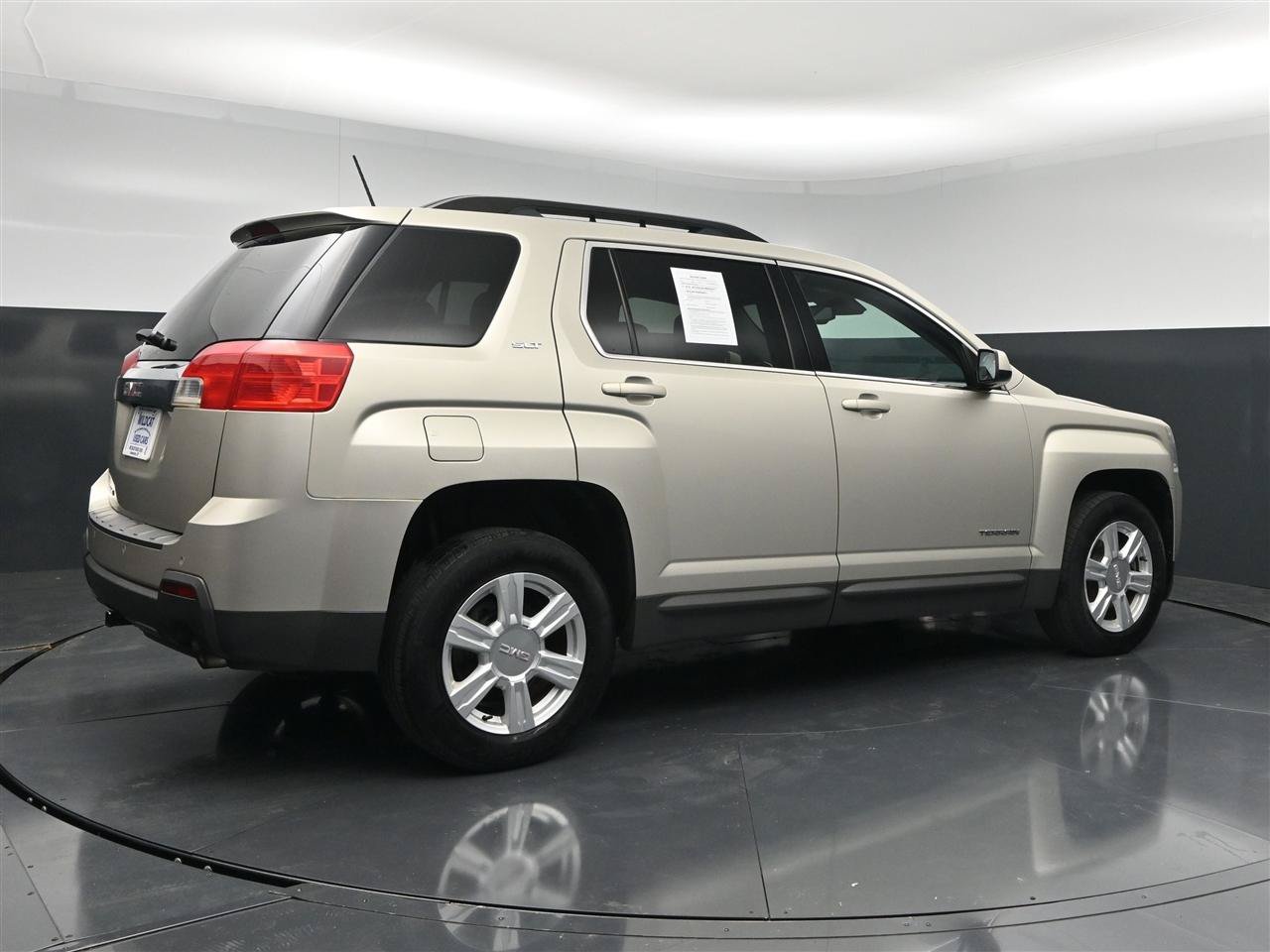 Used 2015 GMC Terrain SLT w/ Safety Package FWD image 5
