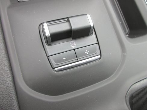 New 2026 GMC Sierra 2500 AT4 w/ AT4 Premium Plus Package image 21