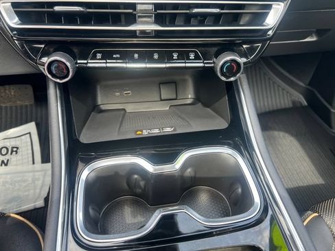Certified 2026 Chevrolet Traverse High Country w/ LPO, Floor Liner Package AWD/4WD image 27