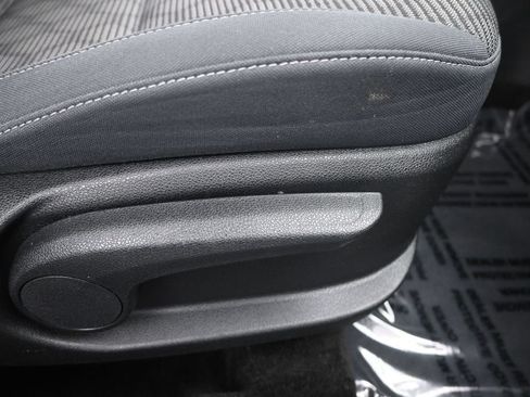 Used 2019 Kia Niro LX FWD image 12