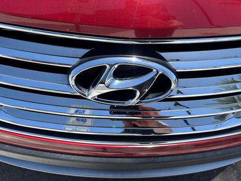 Used 2015 Hyundai Santa Fe Limited w/ Option Group 04 FWD image 23