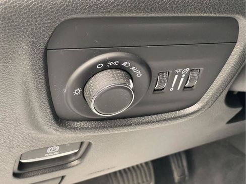 Used 2023 Jeep Grand Cherokee L Laredo AWD/4WD image 24