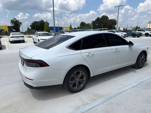 Used 2024 Honda Accord EX image 5