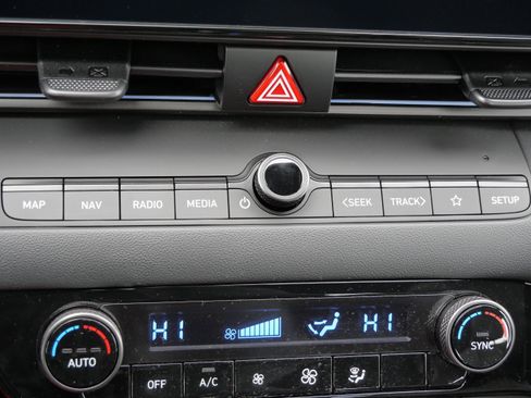 Used 2025 Hyundai Elantra N Line image 31