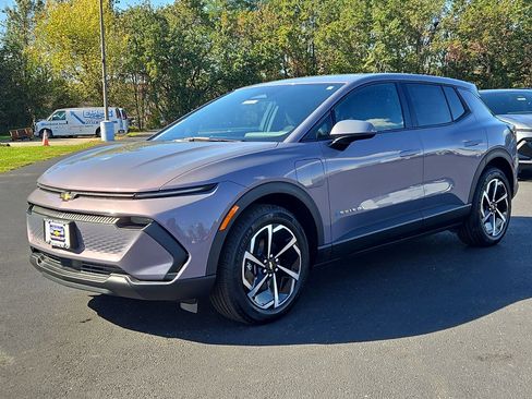New 2026 Chevrolet Equinox EV LT image 10