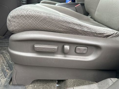 Used 2016 Honda Odyssey SE image 18